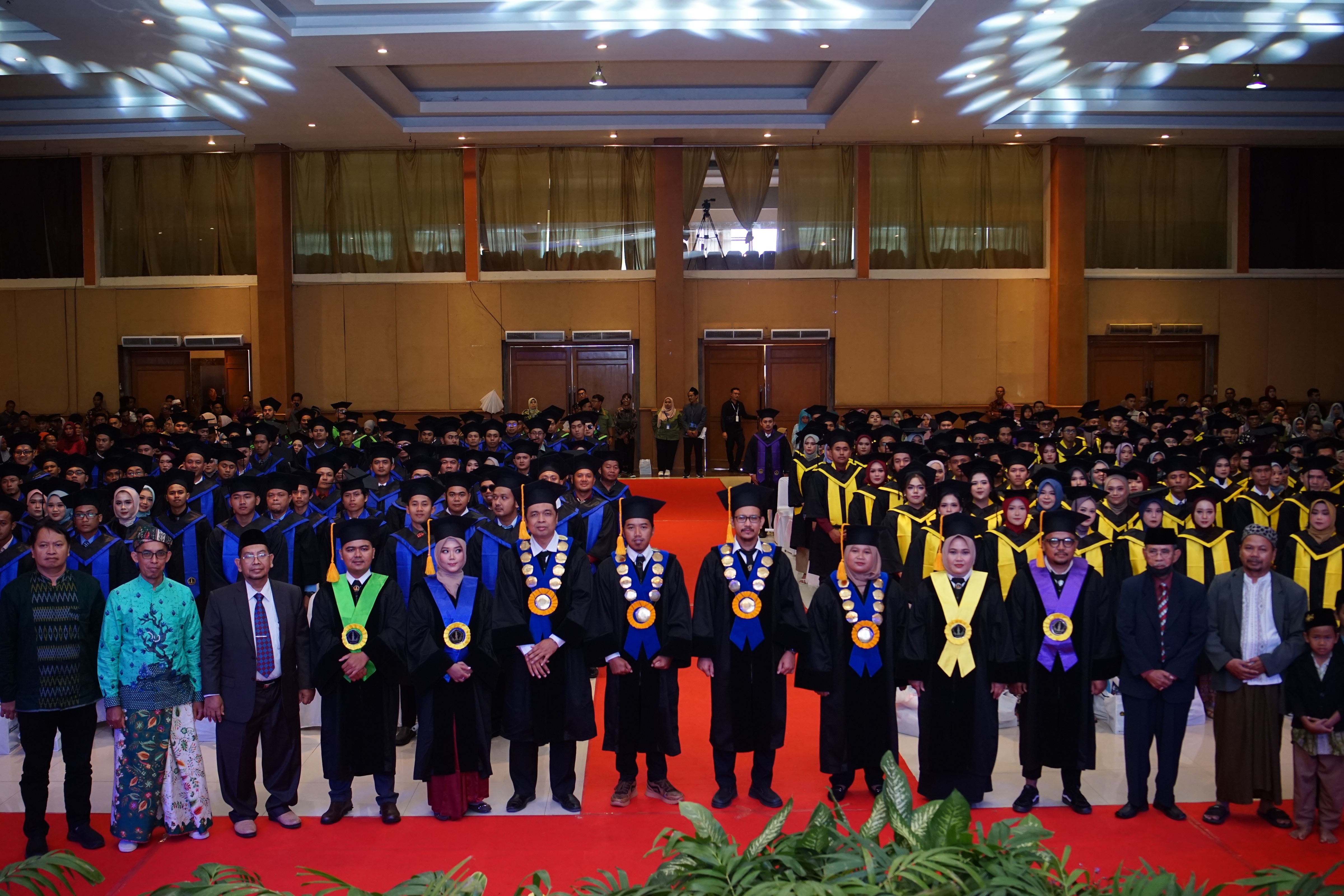 Wisuda Universitas Kahuripan Kediri
